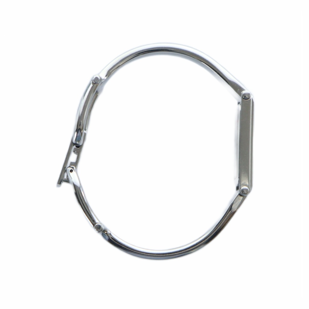 グッチ GUCCI 1500L 腕時計 ウォッチ クォーツ アナログ 黒文字盤 ロゴ  