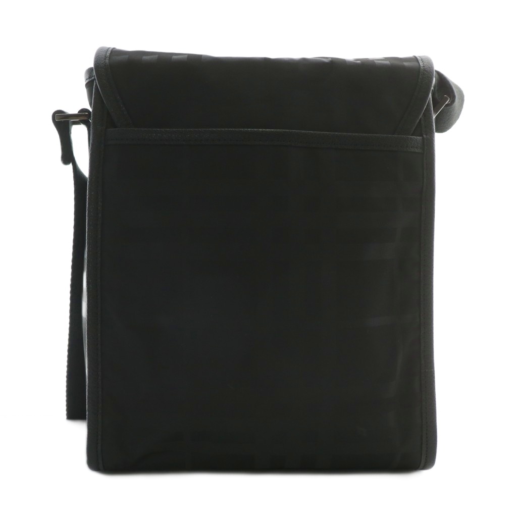 極美品 BURBERRY BLACK LABEL メッセンジャーバッグ A4可 バーバリー