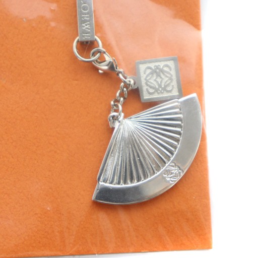 ロエベ キーホルダー(チャーム) - シルバー ペブル キーリング