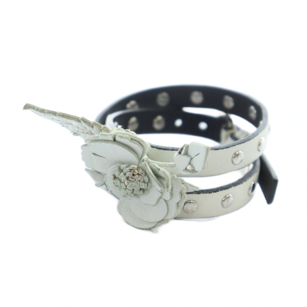プラダ PRADA ブレスレット アクセサリー バングル レザー 花 フラワー 