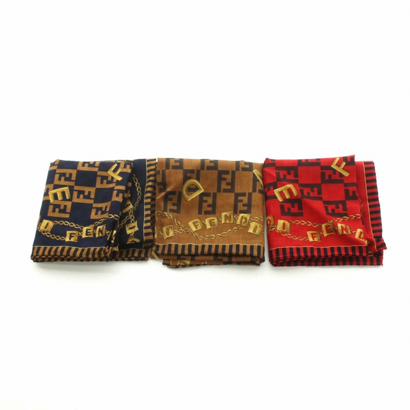 ３枚セット　ズッカ　フェンディハンカチ　２枚　フェンディストール　１枚FENDI フェンディ FENDI ハンカチ 3枚セット まとめ売り ズッカ柄 総柄