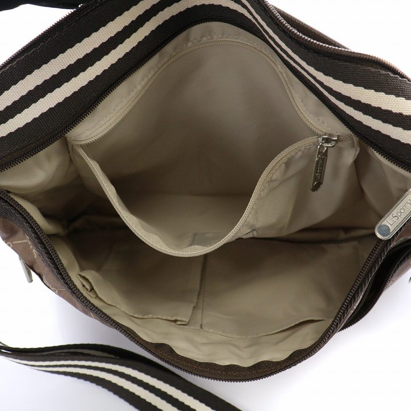❤︎新品未使用❤︎レスポートサック　スヌーピー　ショルダーバッグ　ポーチ付きＬサイズ LESPORTSAC スヌーピー ショルダーバック ポーチ付を買取しま