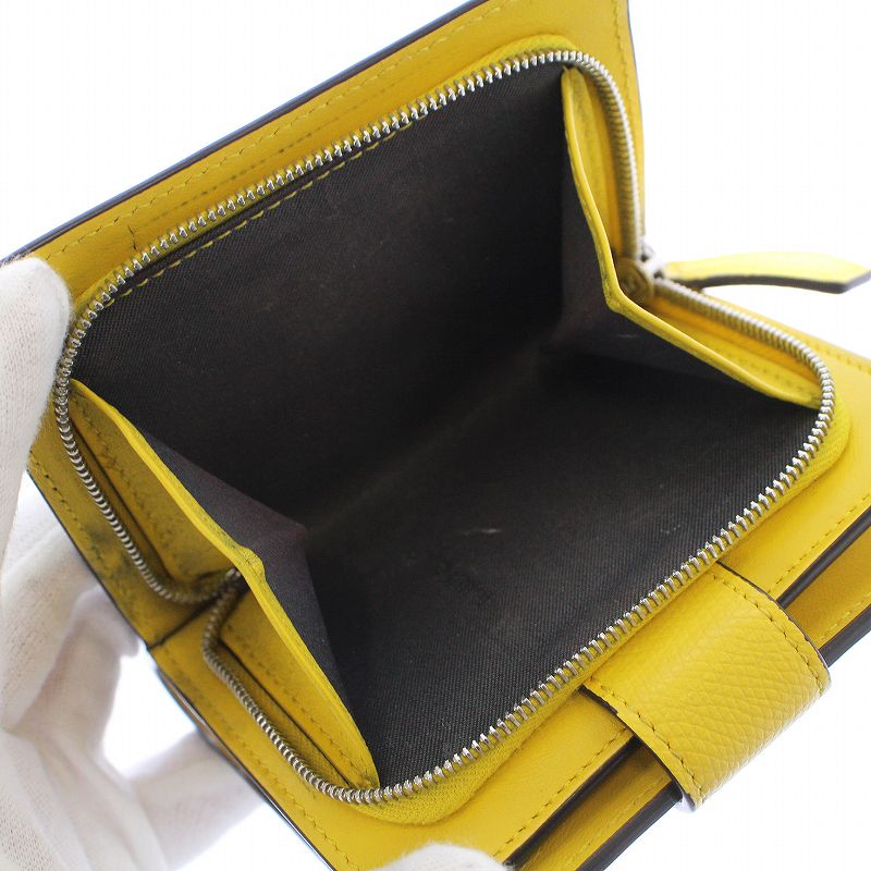 フェンディ FENDI エフイズ 二つ折り 財布 ミニ ズッカ柄 FF ロゴ 