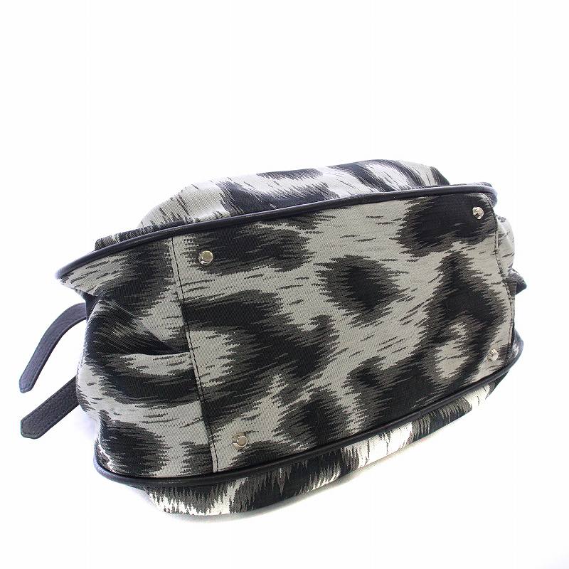 美品 正規品 ヴィヴィアンウエストウッド ショルダーバッグ レオパード 黒 極美品 ヴィヴィアンウエストウッド 豹柄 レオパード ショルダーバッグ