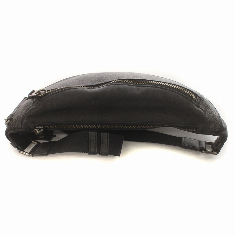 ✨極美品✨ コーチ ボディバッグ ワーレン シグネチャー PVC レザー 黒 COACH コーチ ボディバッグ ☆COACH☆ ワーレン ベルトバッグ