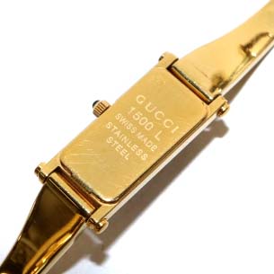 新品電池✨️GUCCI 腕時計 クォーツ1500L スクエア ゴールド 新品電池✨️GUCCI 腕時計 クォーツ1500L スクエア ゴールド