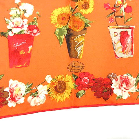 Gucci シルクスカーフ オレンジ花柄 Gucci シルクスカーフ オレンジ花柄