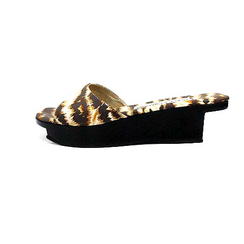 A15812 ほぼ未使用 ドルチェ&ガッバーナ グルカサンダル 8.5 ドルチェ&ガッバーナ ドルガバ DOLCE&GABBANA サンダル ヘップ