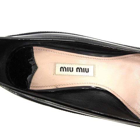 美品⭐︎miumiu ミュウミュウ エナメルパンプス リボン　黒　ロゴ　24.5 miu ミュウミュウ リボン パンプス エナメル パテントレザー 黒 #37(約
