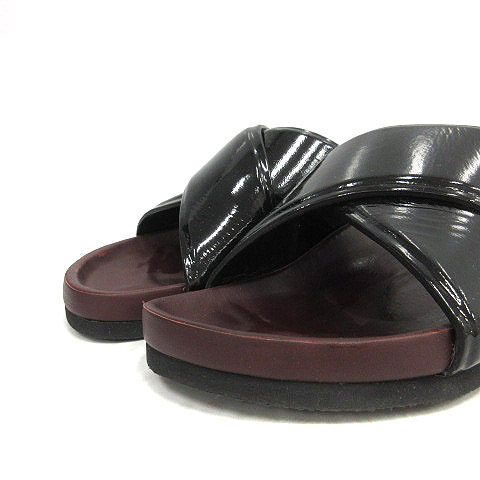 CELINE クロスストラップ ブラック サンダル 【公式通販】