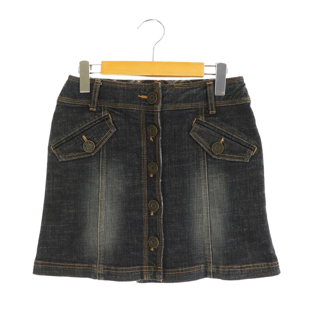 ロングシーズン活躍できる優秀アイテム フロントボタンデニムミニ