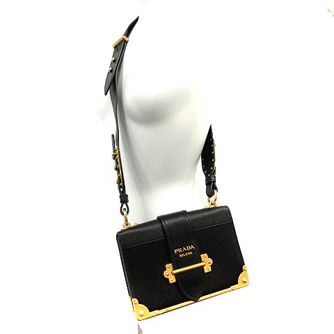 プラダ PRADA カイエ ショルダーバッグ カーフレザー 黒 ブラック  