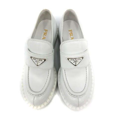 プラダ PRADA ブラッシュドレザー ローファー ローヒール ロゴプレート 