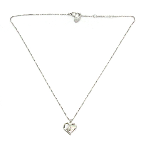 限定色正規美品VivienneWestwood ペトラオーブネックレス白 限定色正規良品VivienneWestwood ペトラオーブネックレス - メルカリ