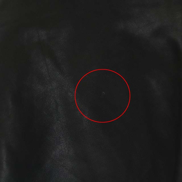 シャネル01A 黒のフレアスカート ロゴプレート付き