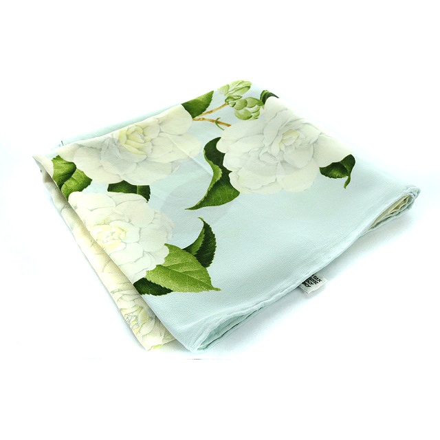 シャネル CHANEL スカーフ カメリア シルク 絹 カメリア 花柄 水色 白  