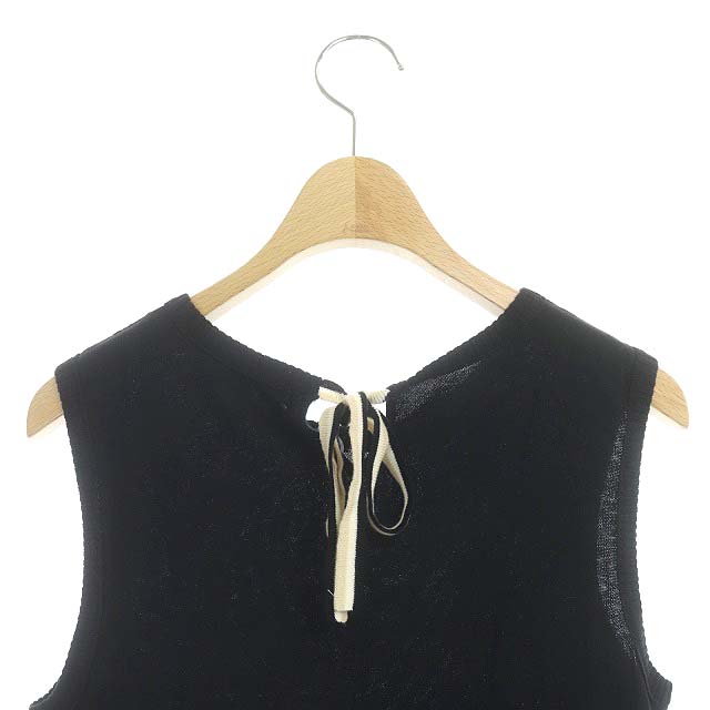 BURBERRY ブラック ノースリーブ セーター