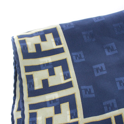 FENDI ロゴ スカーフ　ネイビー系 大判】FENDI ネイビー シルク スカーフ - メルカリ