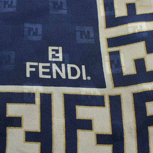 フェンディ FENDI ズッカ柄 シルク スカーフ ロゴ 紺 ネイビー /SR10