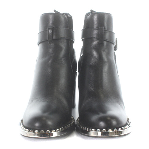 美品　ミュウミュウ　サイドゴア　ゴム底　レザーブーツ 黒 レザー スタッズ付きサイドゴアブーツミュウミュウ