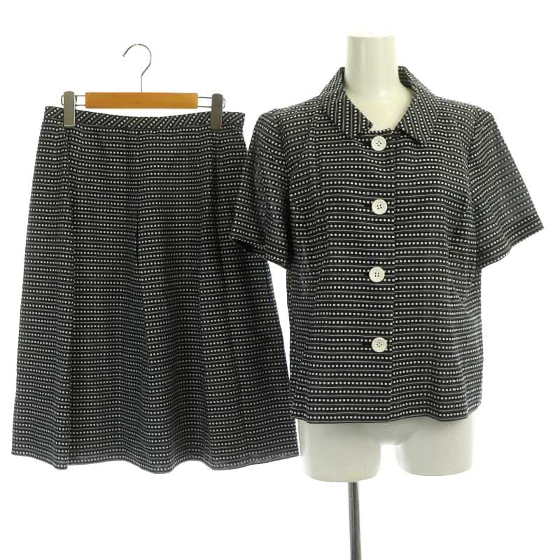 レリアン Leilian スーツ セットアップ 上下 総柄 半袖ジャケット 薄手  