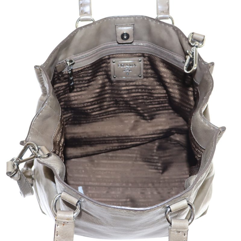 プラダ PRADA 2wayトートバッグ ショルダーバッグ レザー 三角プレート  