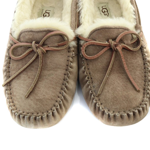 未使用品✨アグ DAKOTA モカシン ローファー USA7 24 ブラウン 茶 UGG アグ モカシン DAKOTA（ダコタ） 26.0cm ブラック - 中古