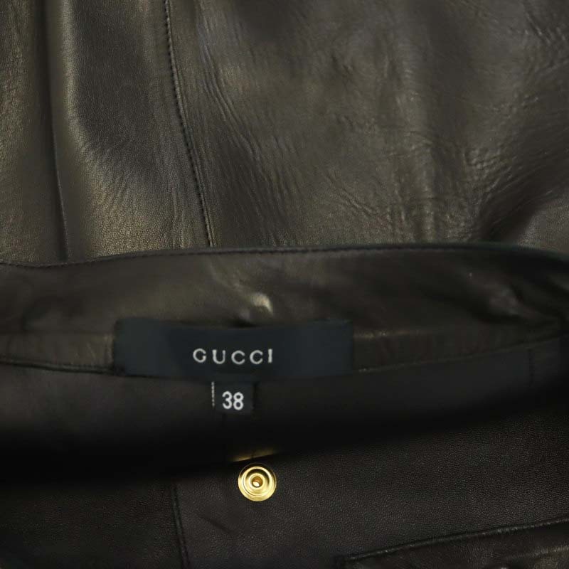 グッチ GUCCI ロゴスナップボタンレザースカート タイト ひざ丈 タック 