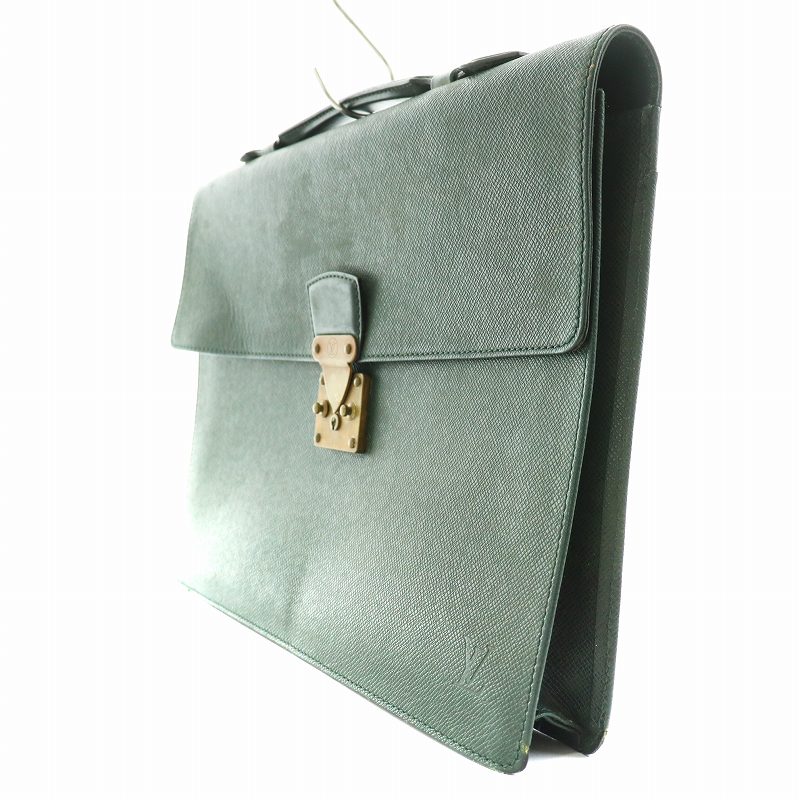 ルイヴィトン LOUIS VUITTON タイガ セルヴィエットモスコバ