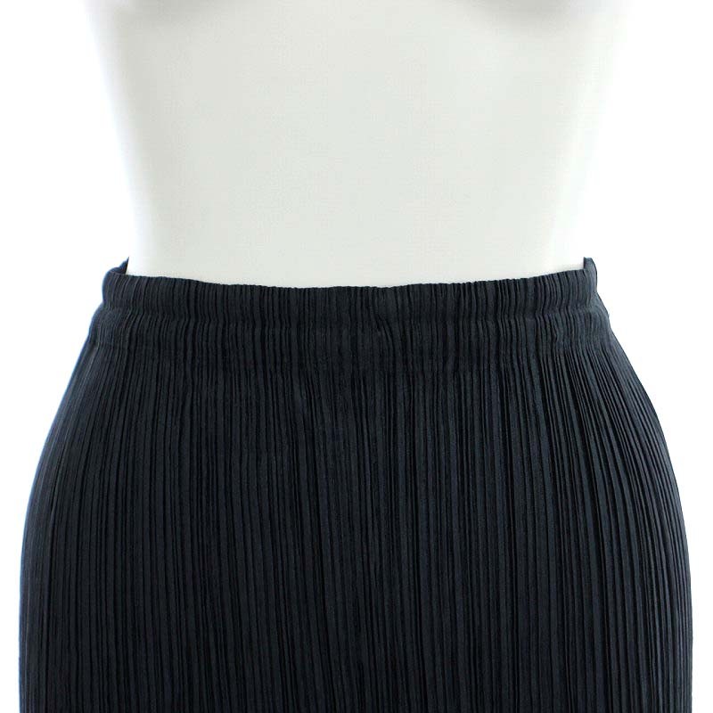 ISSEY MIYAKE 黒プリーツタイトスカート