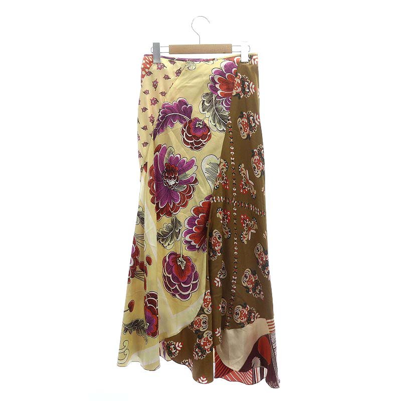 新品‼︎ バーバリー 豪華なシルクスカート シックでレトロな柄粋❤︎ 新品‼︎ バーバリー 豪華なシルクスカート シックでレトロな柄粋
