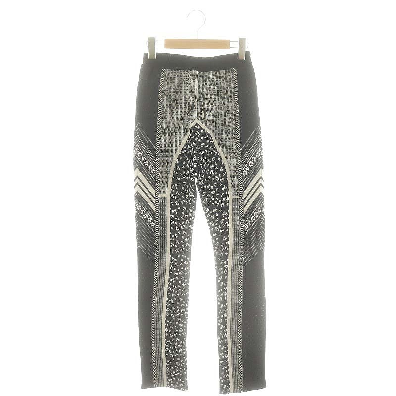 マメクロゴウチ Mame Kurogouchi osmanthus pattern jacquard knitted