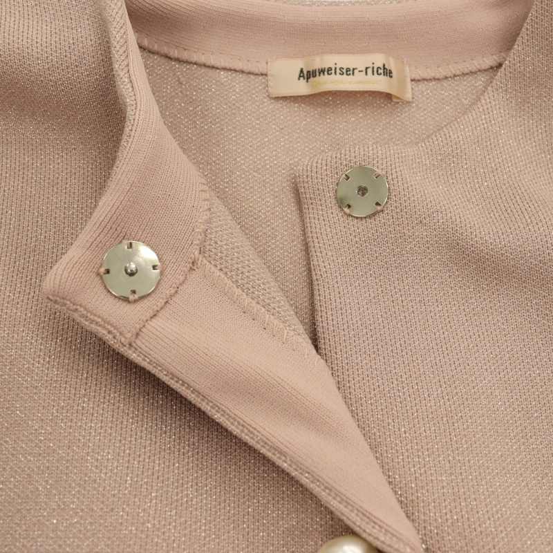 アプワイザーリッシェのパールボタンニットジャケット パール釦