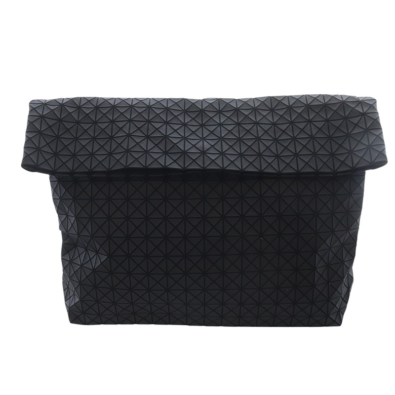 バオバオ イッセイミヤケ BAOBAO ISSEY MIYAKE クラッチバッグ