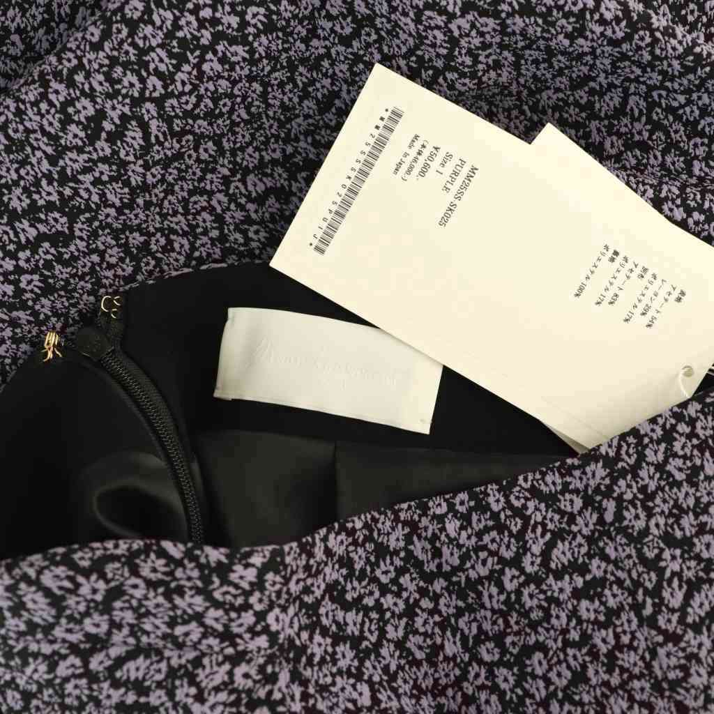 まこ 送料無料】Floral Jacquard High Neck