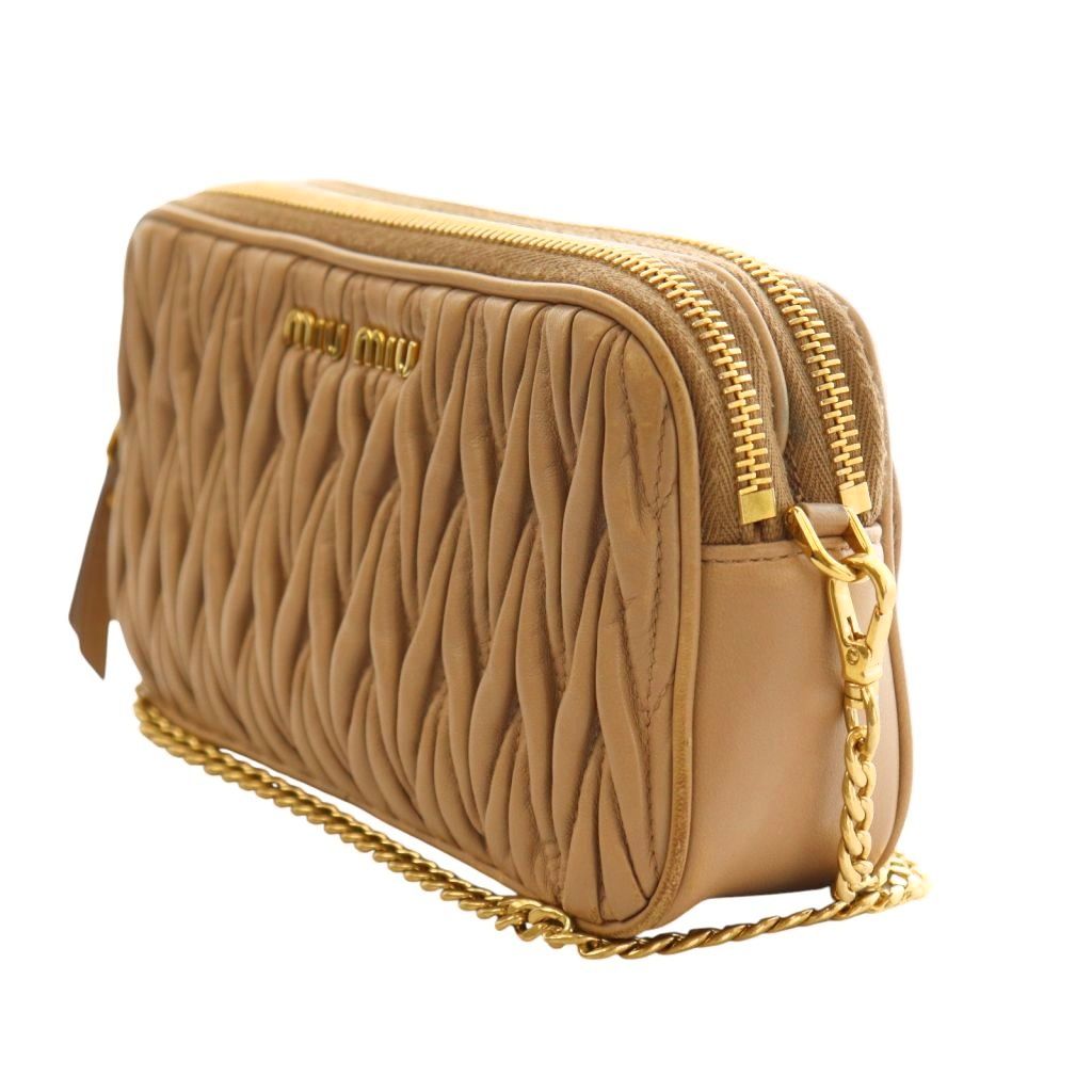 ミュウミュウ miumiu マテラッセ チェーンショルダーバッグ レザー 