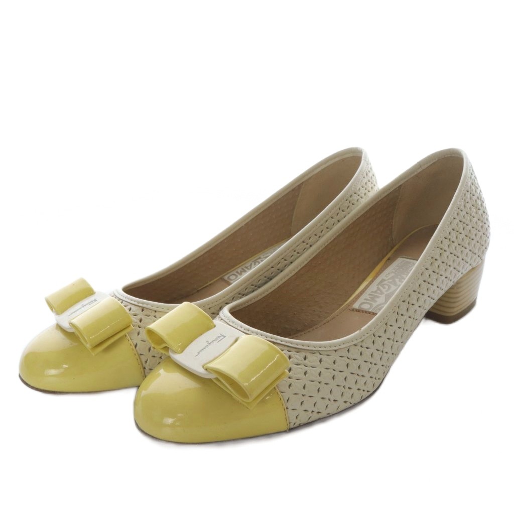 フェラガモ パンプス　バイカラー　7d ベージュ キルティング バレエシューズ フェラガモ バイカラーパンプス フェラガモ パンプス バイカラー 7d