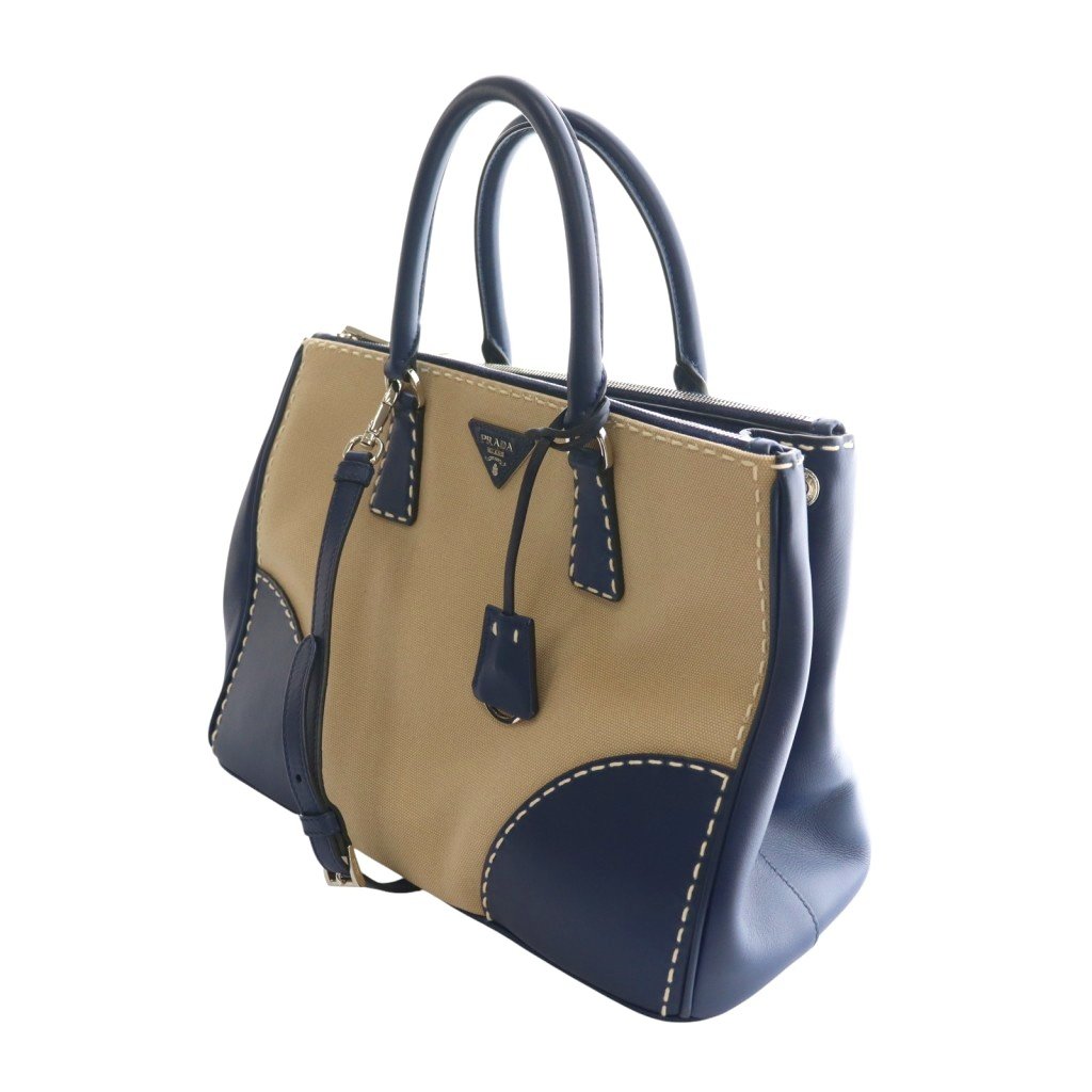 ハンドバッグ　PRADA カナパシティ 中古・古着通販】PRADA (プラダ) カナパハンドバッグ ピンク｜ブランド