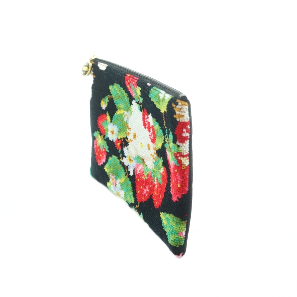 フェイラー FEILER ハローキティストロベリー フラットポーチ 総柄 黒