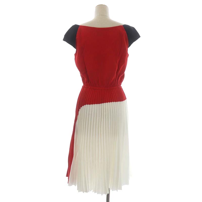 プラダ PRADA ワンピース ノースリーブ 切替 プリーツ 膝丈 デザイン  