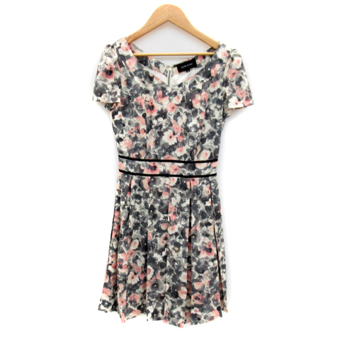 イランイラン Ylang Ylang ワンピース プリーツ ひざ丈 半袖 Vネック 花柄 S グレー ピンク 白 Sy36 レディース 171 ベクトルパーク