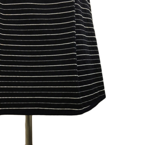 アンケート en quete スカート 台形 膝丈 ボーダー 刺繍 タック 9 黒  