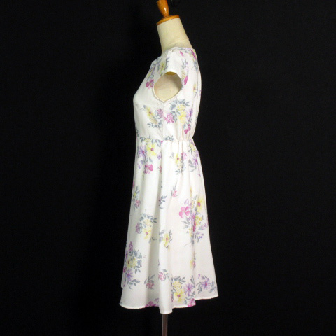 トッコ TOCCO closet ワンピース 花柄 フレア 半袖 白 ホワイト