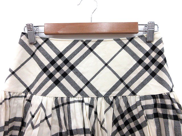 バーバリーブルーレーベル BURBERRY BLUE LABEL プリーツ