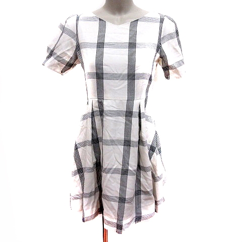 ティティー コー Titty Co ワンピース Aライン ひざ丈 半袖 チェック S 白 ホワイト 黒 ブラック Rt レディース 195 ベクトルパーク