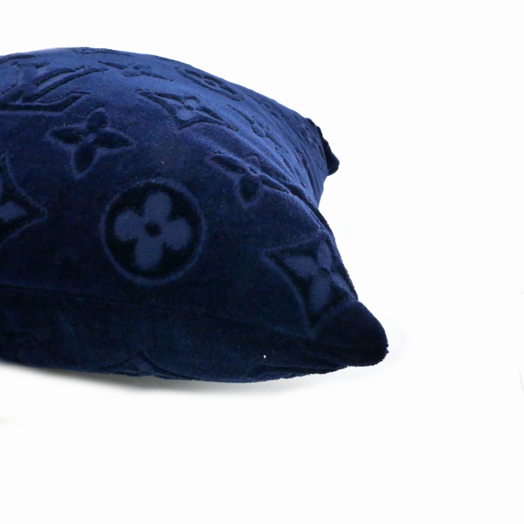 LOUIS VUITTON クッション・LV バケーション ネイビー2個ペア