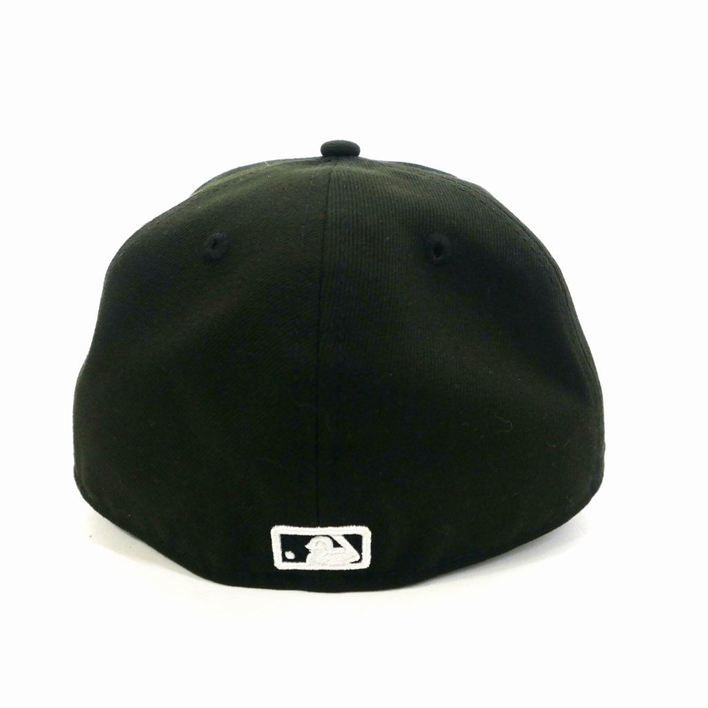 59FIFTY 黒キャップ 白ロゴ　7 3/8 59FIFTY クラシックロゴ ブラック × ホワイト | ニューエラ