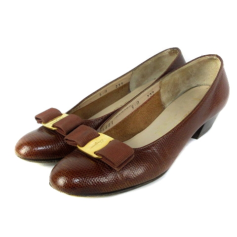 美品■サルヴァトーレフェラガモ　ヴァラリボン　パンプス　アーモンドトゥ　22.5 新品♪サルヴァトーレフェラガモ ヴァラリボン アーモンドトゥ