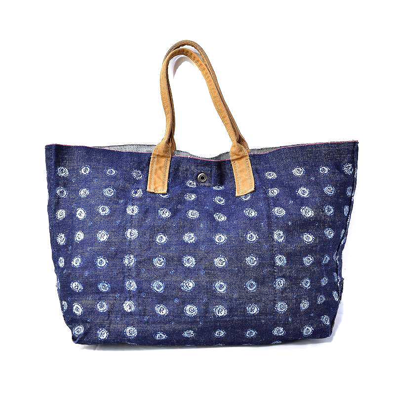 miu miu」のミニショルダーバッグが、可愛くて軽くて大容量で便利すぎる♡【エディターズピック】｜＠BAILA（バイラ） umi ウミ　45RPM レザー　ショルダーバッグ