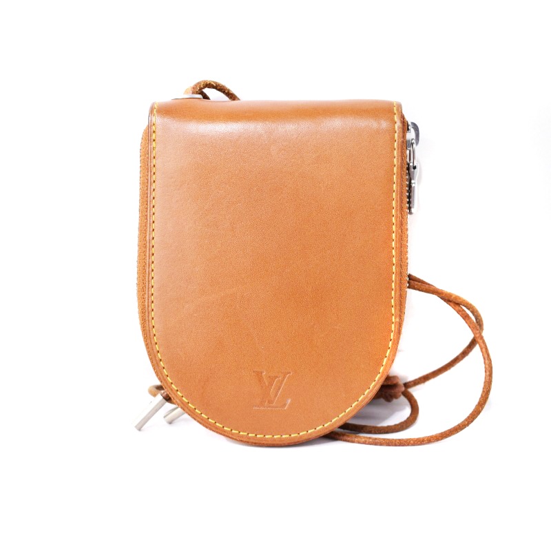 ルイヴィトン LOUIS VUITTON ノマド コンパクトウォレット 二つ折り  